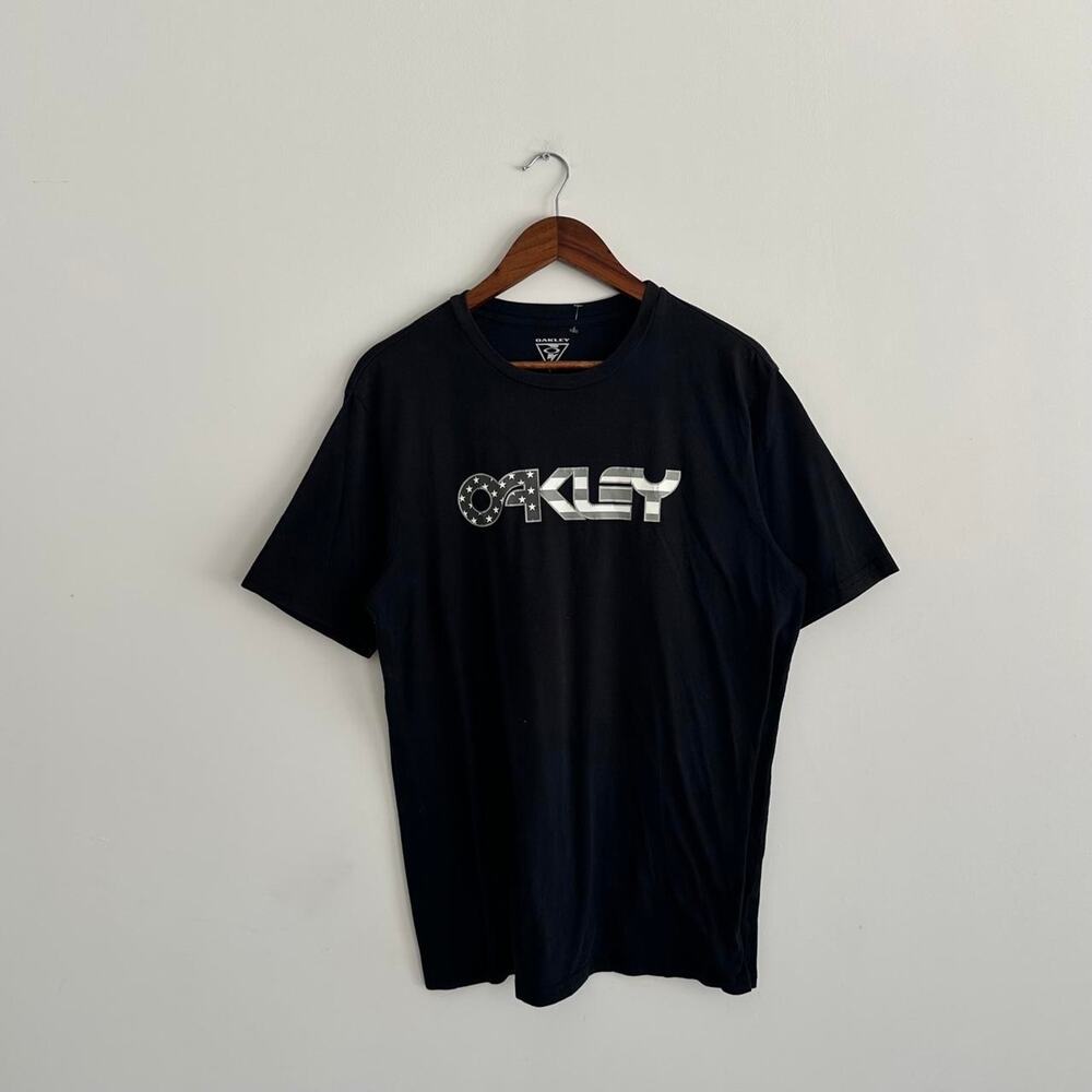 Vintage 2000s Oakley Logo Graphic Tee size L